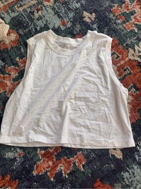 lululemon athletica White Cropped Tank